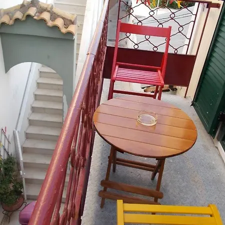 Square 's House 2 *